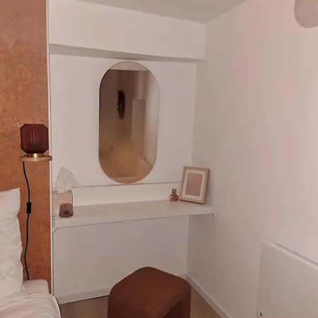 Golden Angel Daire Carcassonne